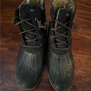 Sperry Black Quilted Winter Boots